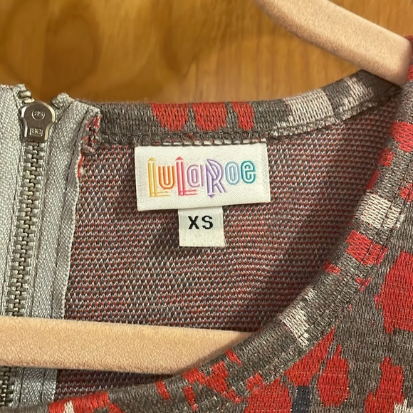 LuLaRoe Amelia - Picture 2 of 5